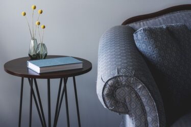 Minimalistisk eller farverigt? Find dit drømme-TV bord fra Kare Design